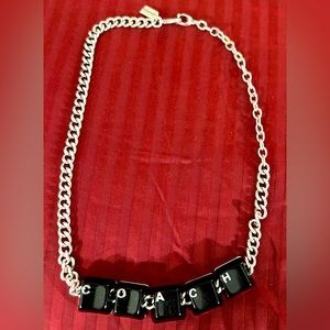Coach choker
